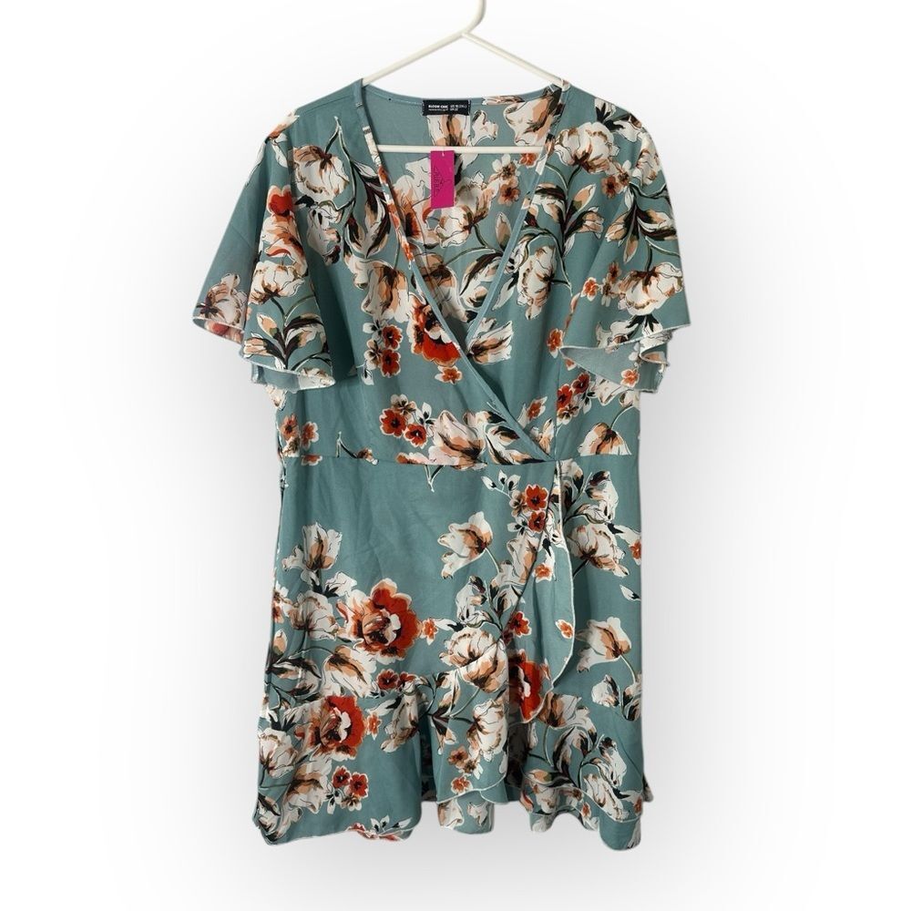 Bloom Chic Faux Wrap Dress Women's 1X Mini Floral Spring Fling Resort Wear